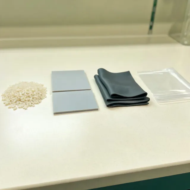 Featured resin product samples